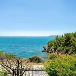Endless Seaview Semesterbostad